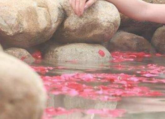 女人泡温泉的好处与禁忌,女人泡温泉的6大好处