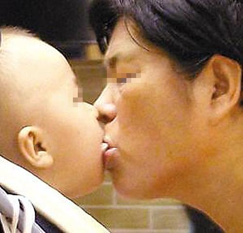 一岁宝宝起毒疙瘩正常吗,小孩身上出毒疙瘩怎么办