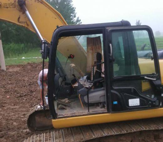 卡特彼勒挖掘机320d好用吗,三一挖掘机和卡特彼勒怎么选