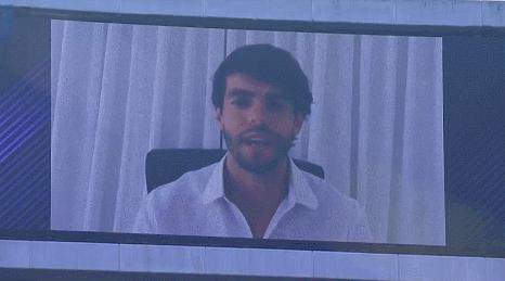 卡卡和c罗并肩作战,卡卡与c罗好基友