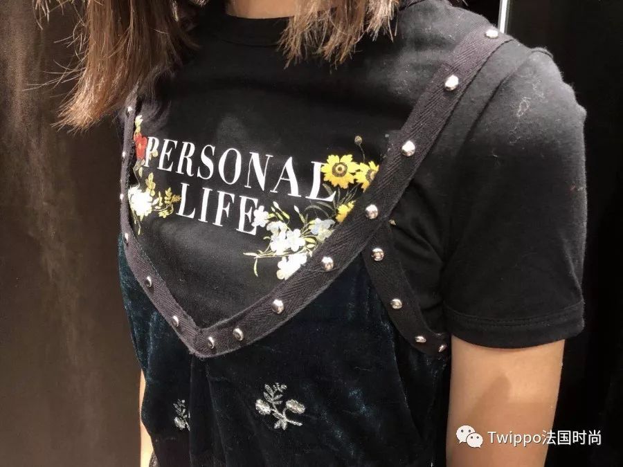 丝绒单品怎么穿好看,今年流行丝绒单品