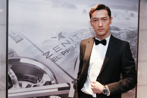 胡歌手表青铜大飞,胡歌同款蓝表面陨石手表