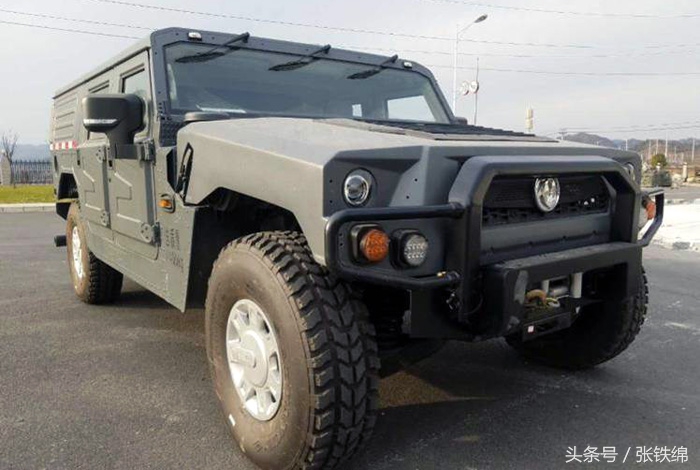 国产最强悍越野车，外观比悍马还狂野，上山下河路虎霸道都得服