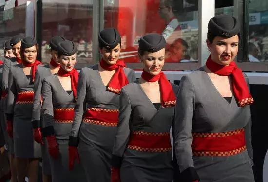 最新评选全球航空公司Top10,经济舱也能坐出头等舱的感觉!