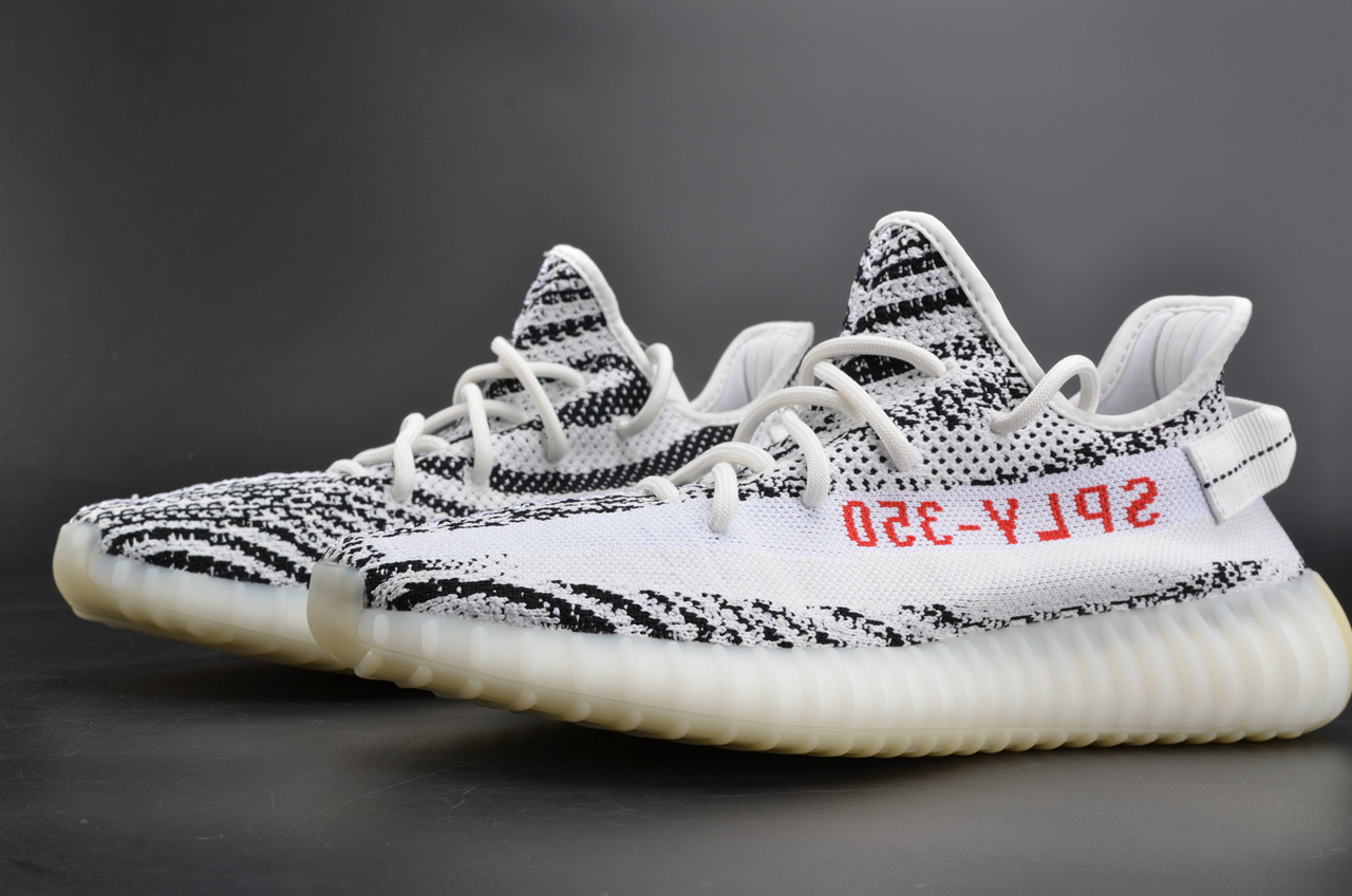 ADIDASYEEZYBOOST350V2白斑马配色