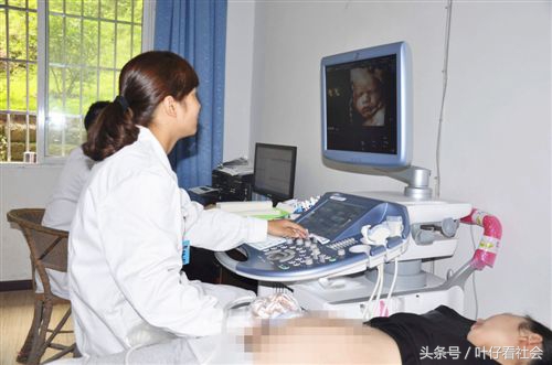 二胎妈妈偷懒没做这个检查,导致新生宝宝换血几次差点死亡!