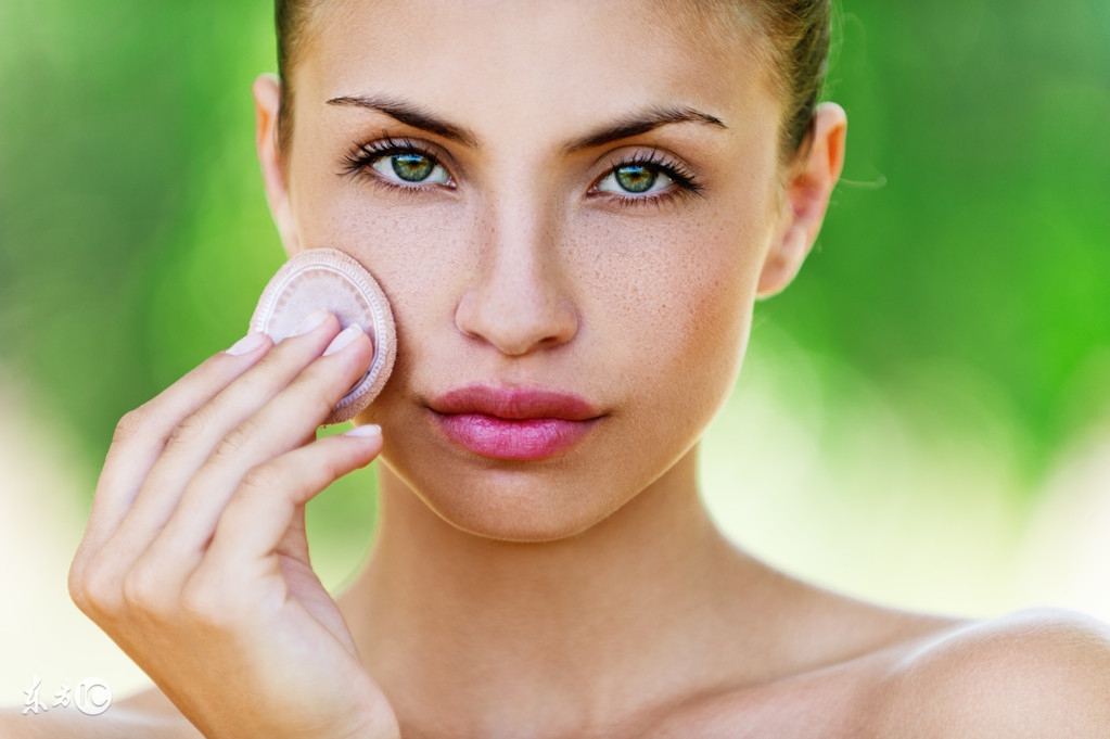 哭过的妆容如何补救,哭了以后怎么补妆