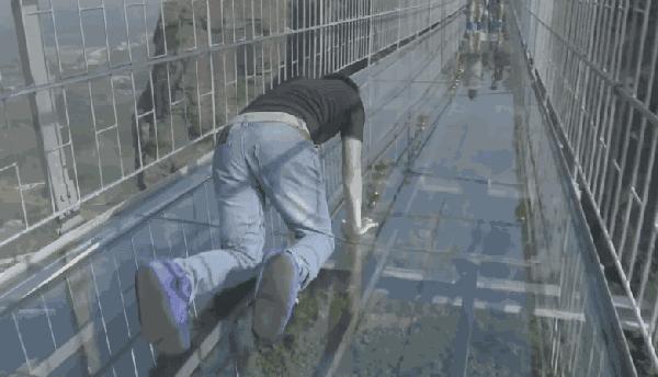 中国最美最刺激的10座玻璃桥，敢约吗？