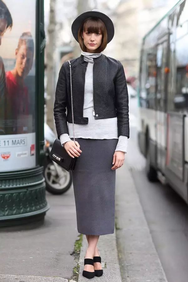 想做个时髦精你选对t恤了吗,秋冬怎么穿裙子好看又不冷