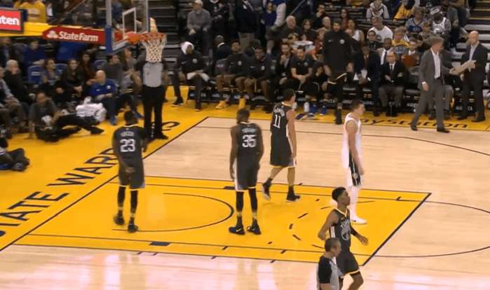 勇士汤神和格林怎么了,汤神格林冲突