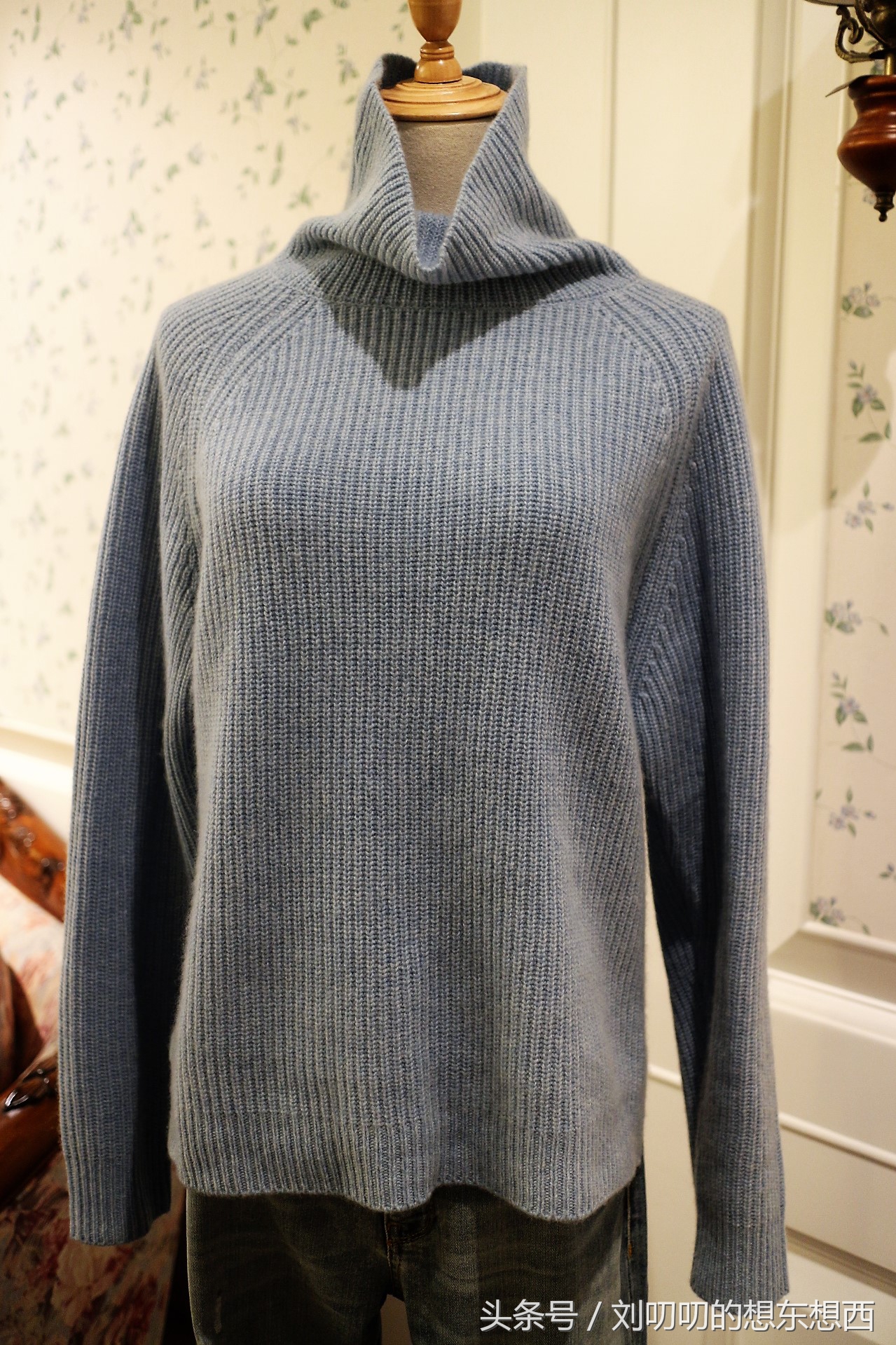 同色系look穿搭,黑白搭配永远的经典look