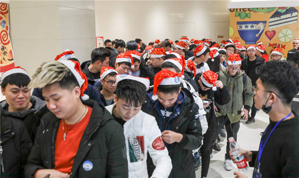 圣诞帽子被刷屏,圣诞帽刷爆朋友圈