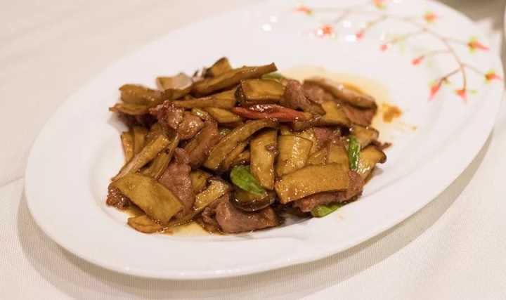 肉蟹煲最正宗的来自哪里,哪的肉蟹煲最好吃