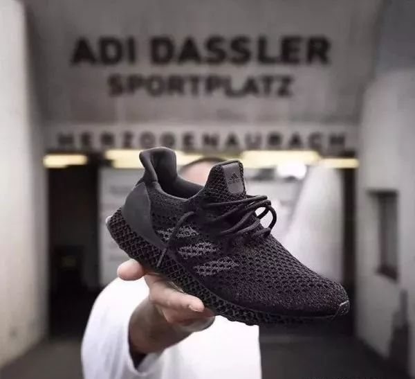 吴亦凡花6000刀买的鞋，竟然都排不到前十