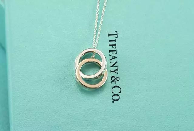 圣诞节适合给女友送什么礼物,圣诞节送女友什么礼物不花钱好