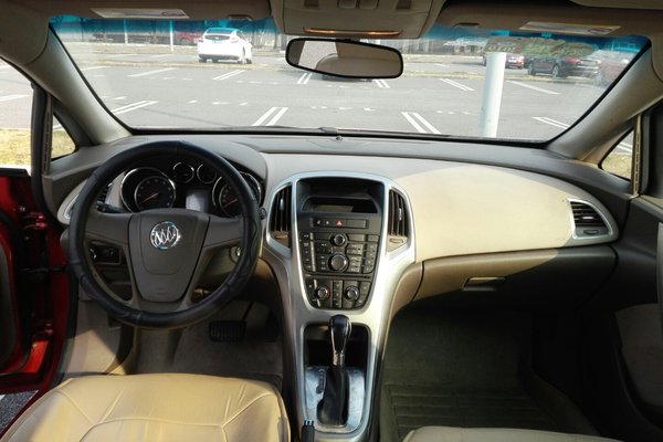 新生活的开始,别克英朗,不是很贵,但物超所值!