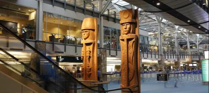 初到温哥华机场,温哥华出行必备