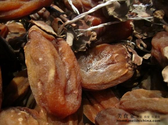 柿饼上的白霜是怎么来,柿饼上的白霜怎么出来的