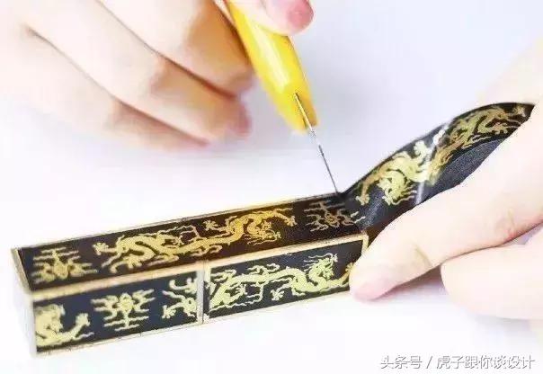 奢侈品辣眼睛中国元素,奢侈品大牌狗年限量版