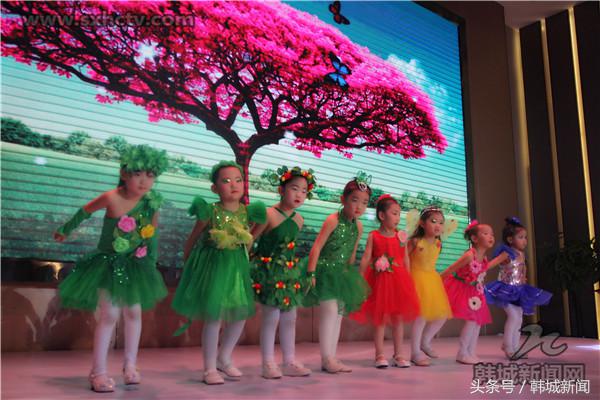 格林童话活动,格林童话幼儿园六一文艺汇演视频