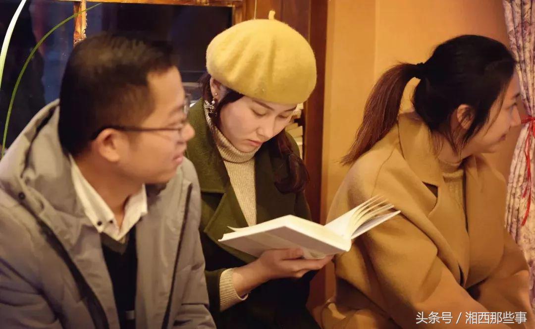 35岁，不想虚度人生，骑摩托车穿越青藏高原，写三本书还多次获奖