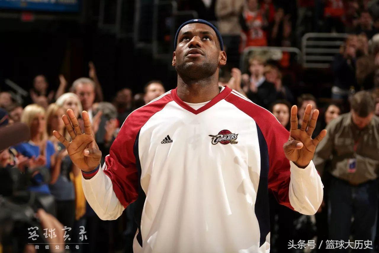 詹姆斯又创圣诞大战里程碑,詹姆斯回忆往昔峥嵘岁月