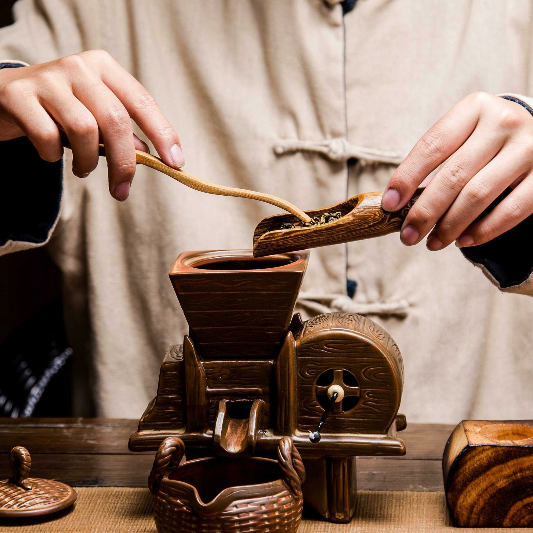 终须滚水走一趟，养就壶中满目春