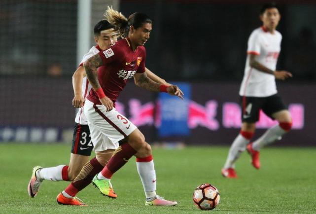 世界足坛没有纹身的足球球星,没有纹身的十个足球球星