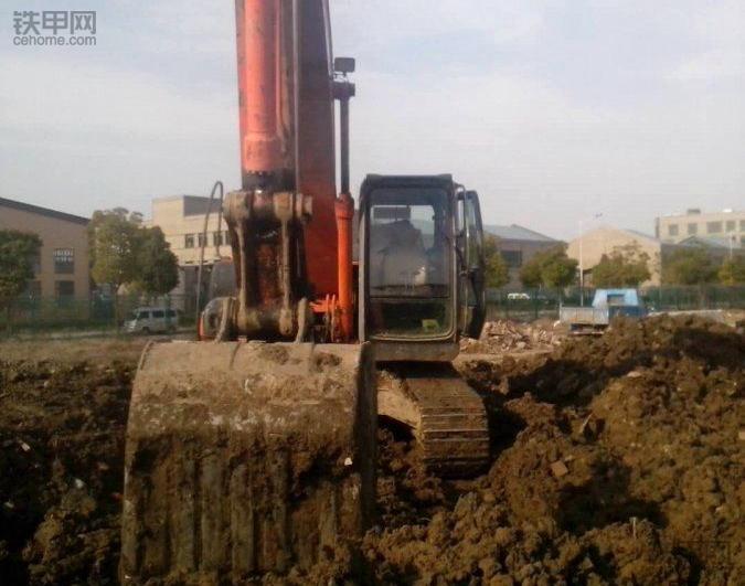 我从挖机学徒回来的经历,我从打工到创业的经历