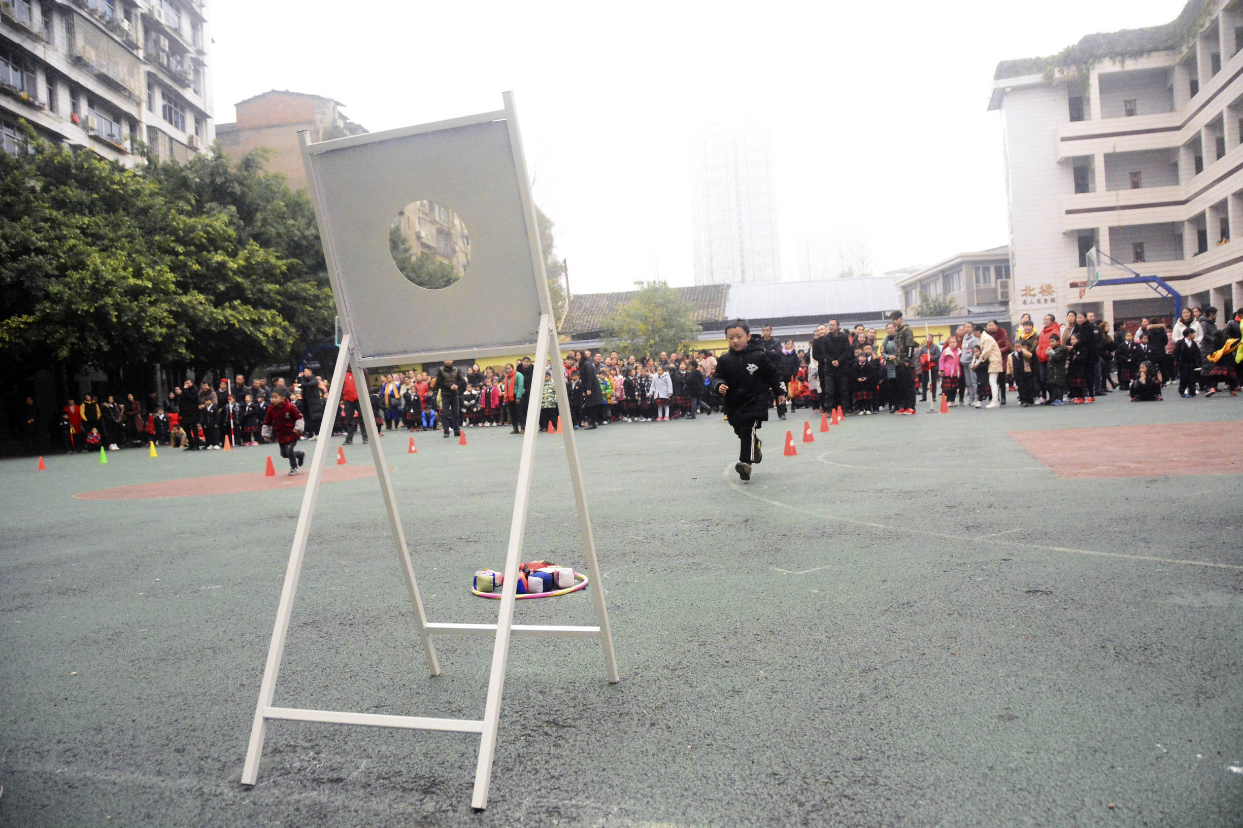 冬季亲子运动会游戏大班,巴州三中运动会