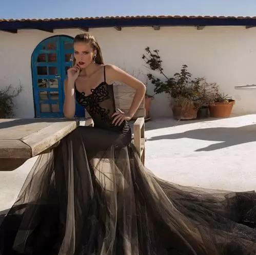 没有必要穿黑色的婚纱,为什么不能穿黑婚纱