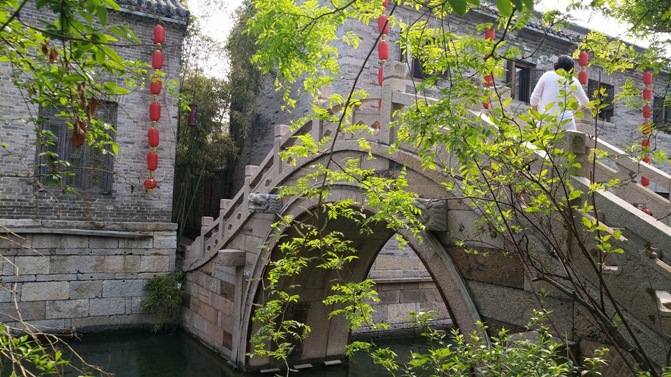 明明可以靠颜值偏偏你要拼实力,明明能靠脸偏偏拼才华