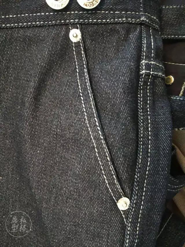 小时候穿背带裤现在穿背带裤,背带裤已经成了潮流