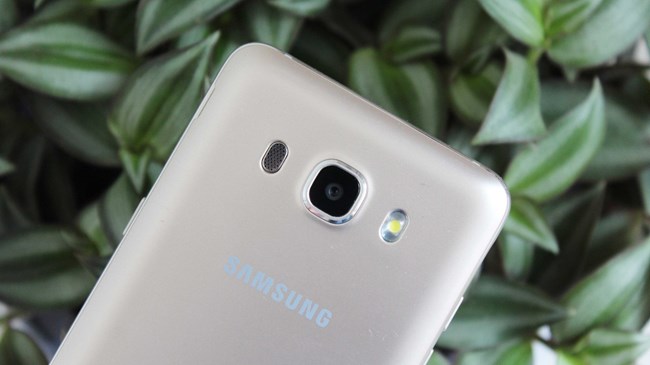 三星galaxyj5,三星galaxyj5现状