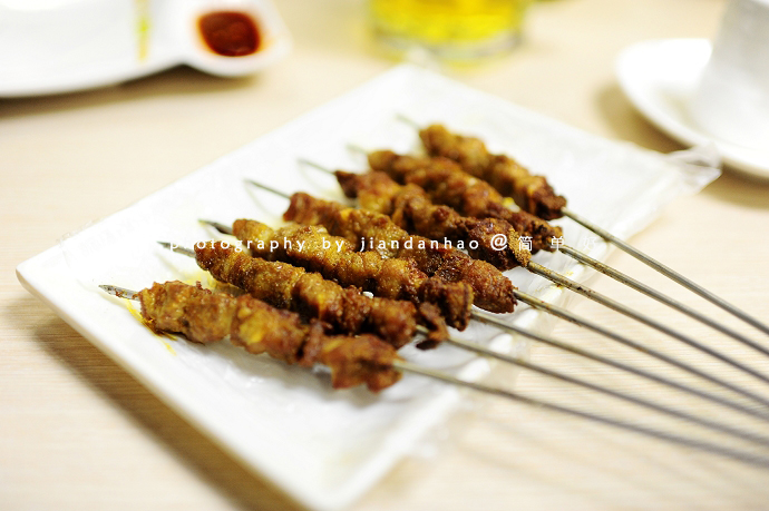 抚顺最好的麻辣拌串,抚顺风靡特色小吃麻辣拌