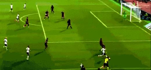 脚法进球,gif射门教学动态图