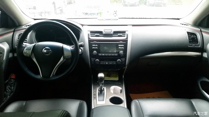 7.98万起尺寸加大外观内饰换新,外观硬派配新标内饰升级明显