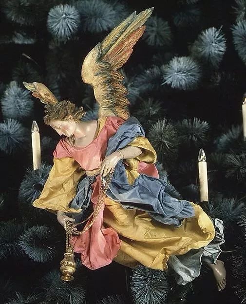 纽约大都会博物馆圣诞树,世界上最大的圣诞树是什么样子