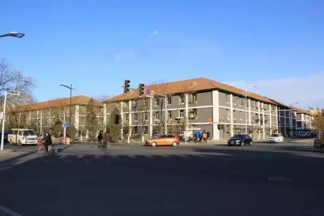 包头市老苏联楼在哪里,包头青山区苏联楼