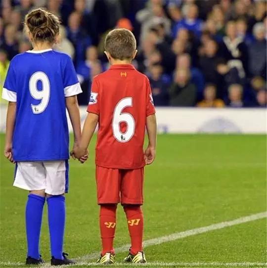 利物浦球迷希尔斯堡惨案,利物浦球迷两次惨案