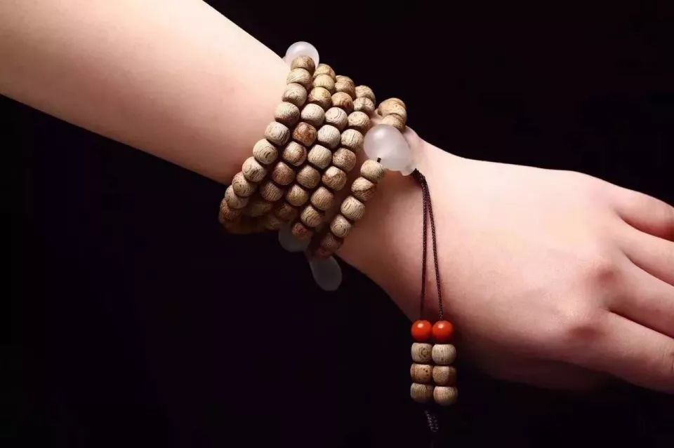 小叶紫檀三圈太松四圈太紧,小叶紫檀手串如何快速盘玩