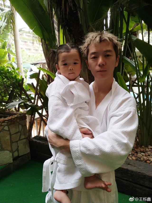 2017年出生的21个星二代宝宝，你最喜欢哪一个？最期待谁的发展？