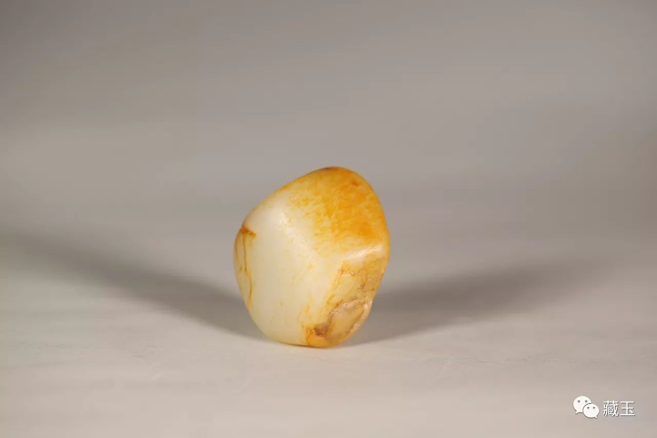 怎么辨别和田玉的最简单方法,如何用最简单的方法鉴别和田玉