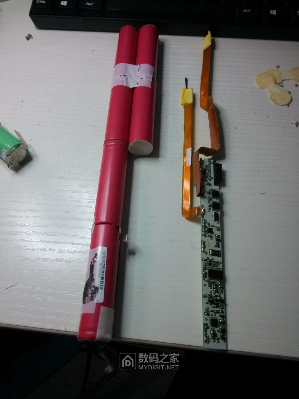 e430c笔记本电池换电芯教程,e47a笔记本电池更换电芯教程