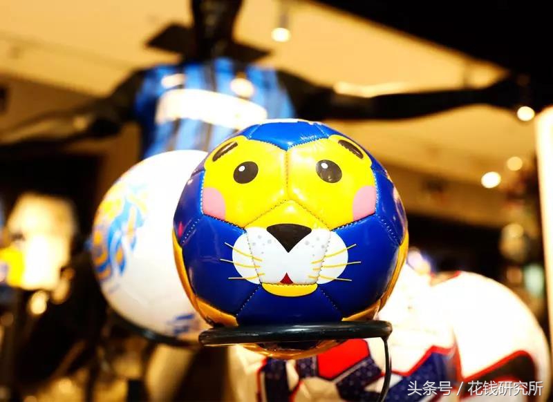 曼联苏宁,曼联vs格拉纳达球迷进场