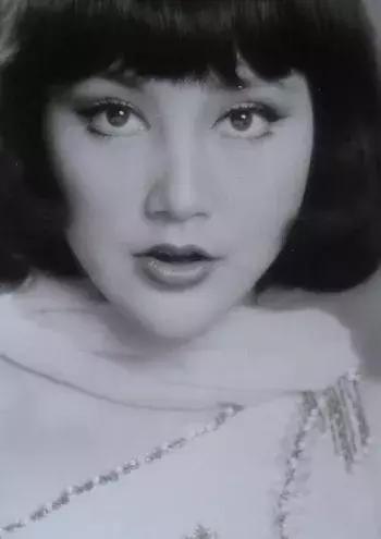 整容失败嘴巴歪斜现状,整容失败鼻梁歪了半年