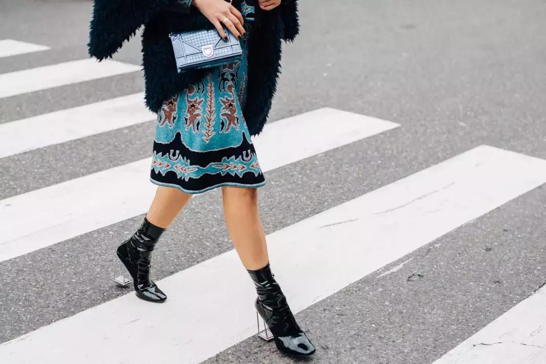 适合小姑娘的靴子20到25岁,男士雪地靴加绒加厚保暖防寒靴子