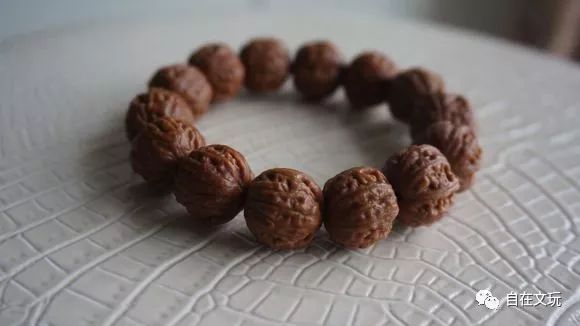 野生京八棱小核桃手串,野生雕刻小核桃手串