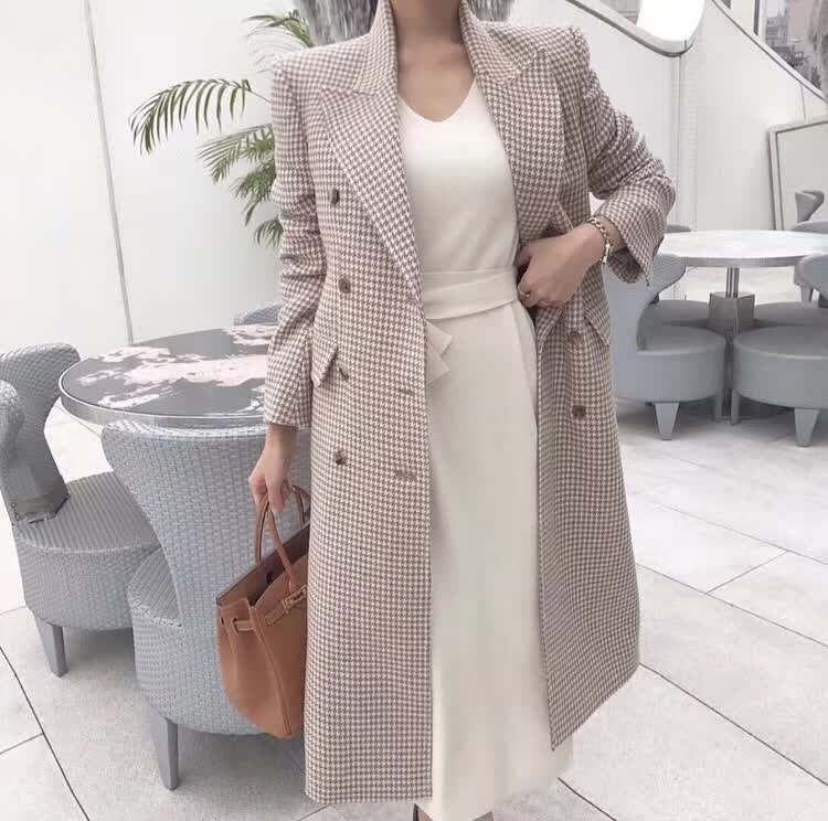 怎样挑选真正的纯羊毛大衣,如何保养羊毛大衣才能更耐穿