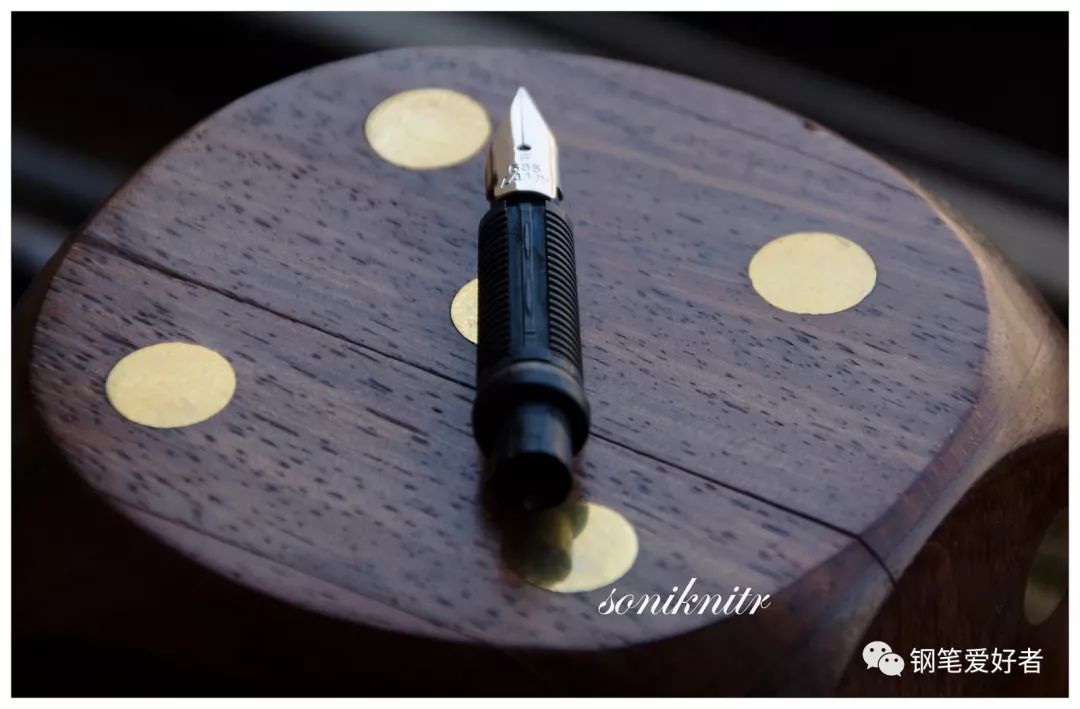 凌美2000钢笔深度评测,德国凌美lamy2000怎么加墨水